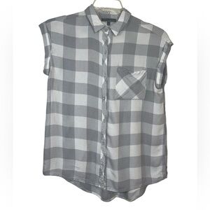 BE COOL sleeveless plaid checkered shirt. Size small. GUC